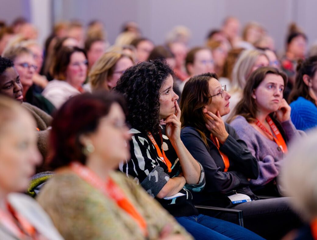 Luisterende zaal tijdens Nursing Experience
